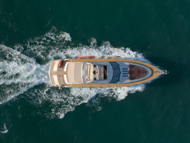 Luxury Yacht rental in Vilamoura - Princess Princess V65