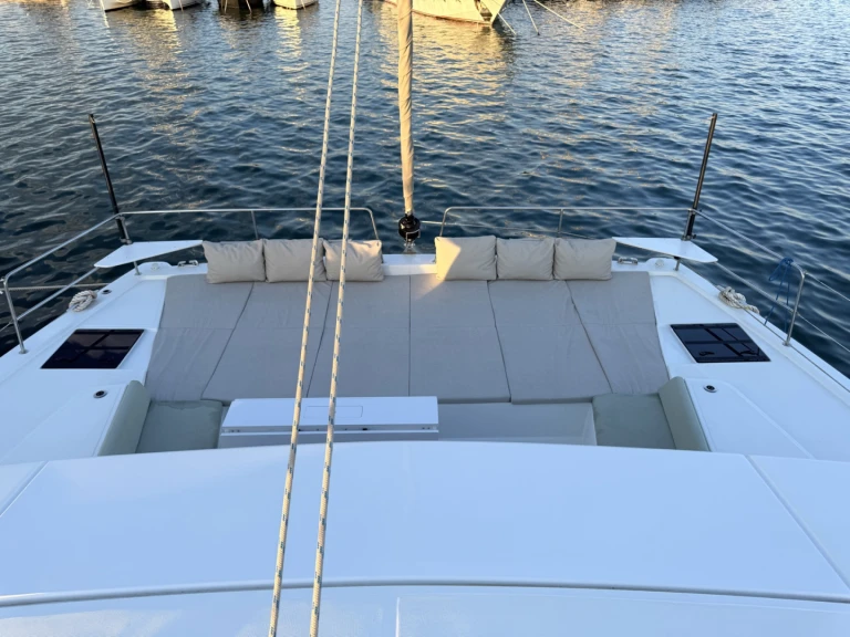 Catamaran rental in Néa Péramos - Bali Bali 4.8 (5+1 cab)