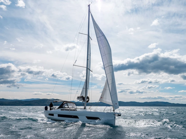 Yacht charter Piombino cheap Dufour 41