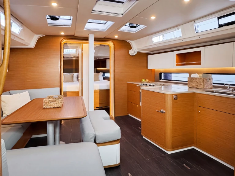 Sailboat for rent Piombino at the best price