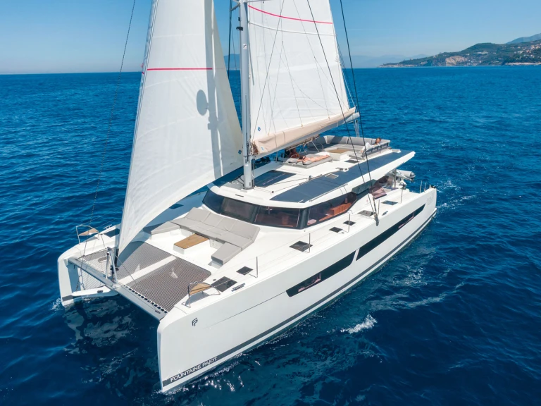 Boat rental Fountaine Pajot Aura 51 in Castellammare di Stabia on Samboat
