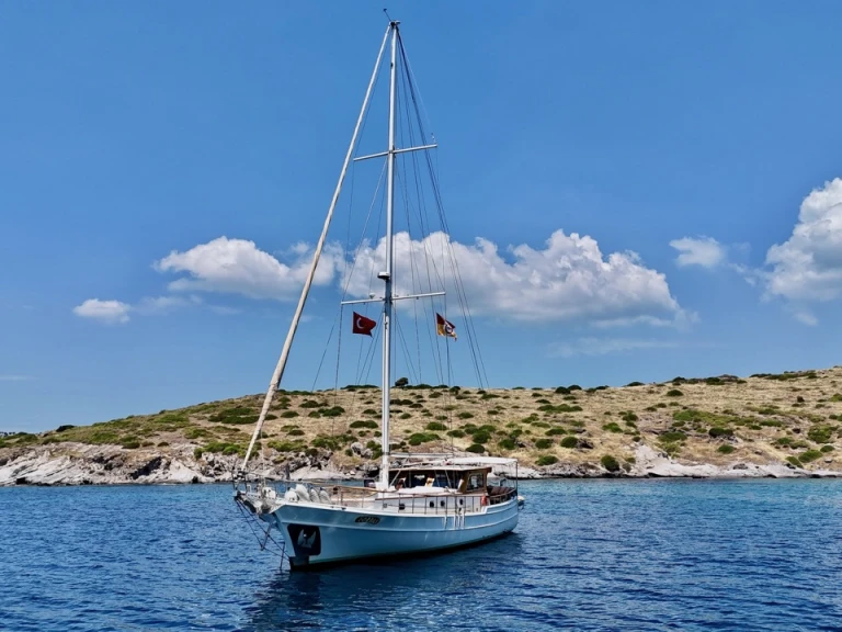 Sailboat for rent Bodrum at the best price