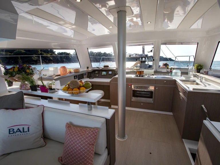 Bareboat Rental Catamaran Bali with a boat licence