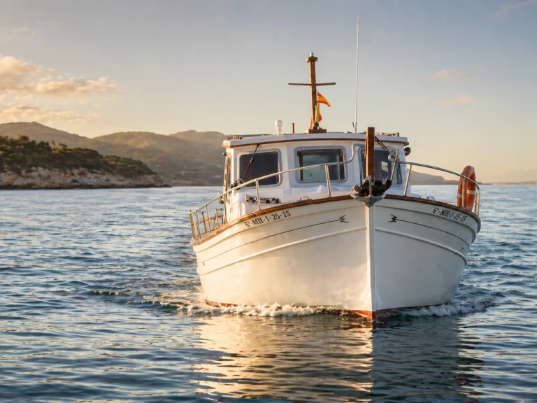 Bareboat Rental Motorboat Myabca with a boat licence