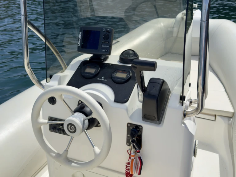 Bareboat Rental RIB Capelli with a boat licence