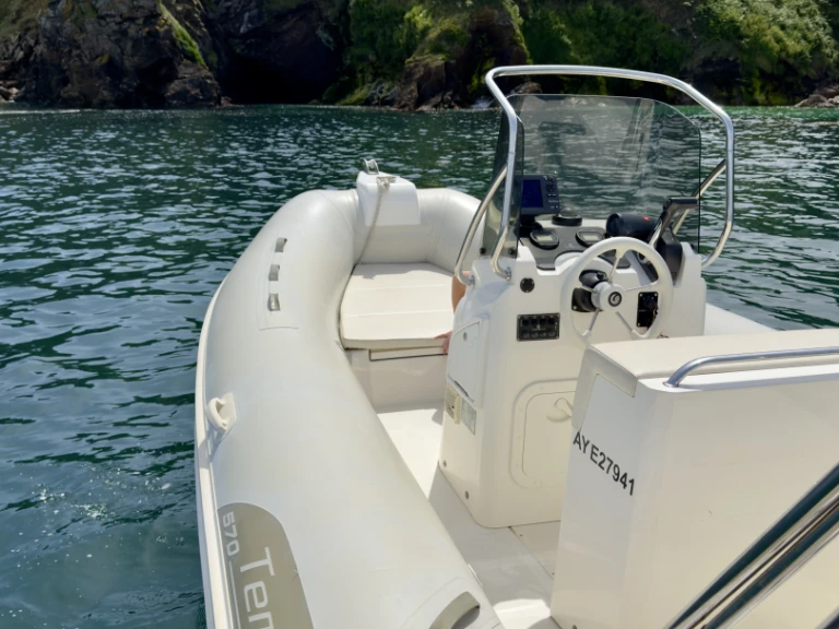 RIB for rent Sauzon at the best price