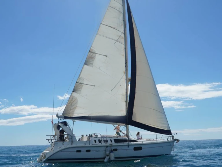 Sailboat for rent Marbella at the best price