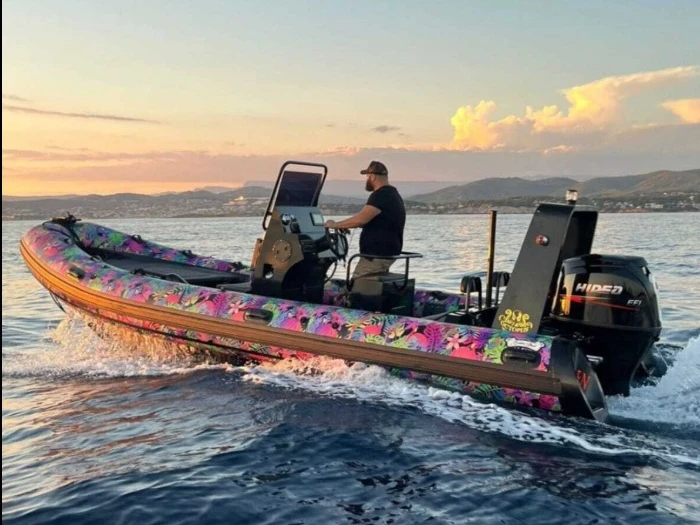Boat rental Océan Skull OCEAN SKULL AL650 in Le Brusc on Samboat
