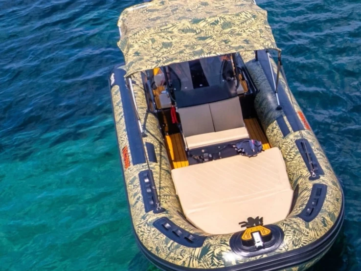 RIB for rent Le Brusc at the best price