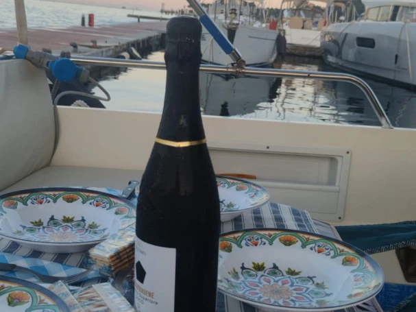 Motorboat rental with or without captain Princess Fezzano