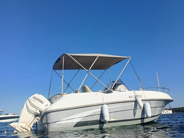 Motorboat rental in Mandelieu-la-Napoule - Bénéteau Flyer 550 Open S2
