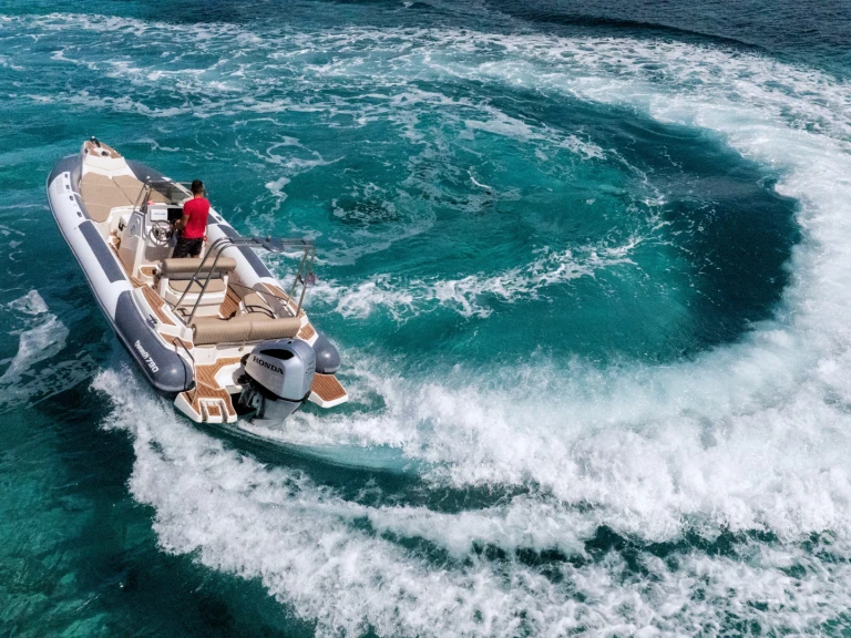 Yacht charter Hvar cheap 790 Pro Dynamic