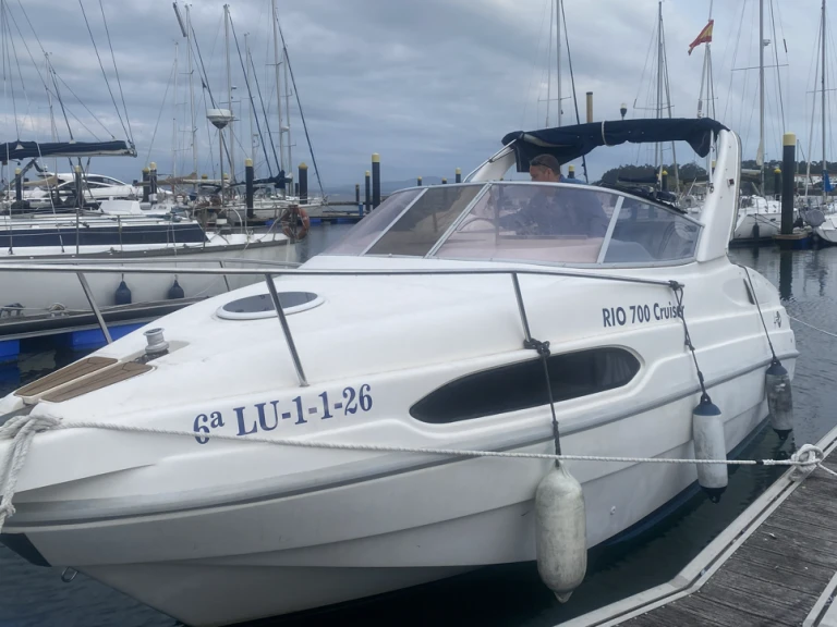 Yacht charter A Pobra do Caramiñal cheap Rio 700 Cruiser