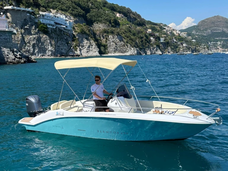 Rent a Romar Bermuda 690 Vietri sul Mare