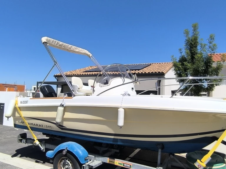 Rent a Jeanneau Cap Camarat 545 Style Vias