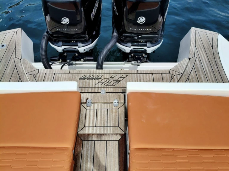 Panamera Yacht PY 100 T Top charter bareboat or captained in  Naples