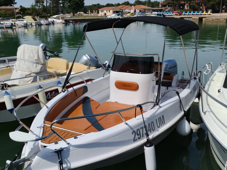 Bareboat Rental Motorboat Bluline with a boat licence
