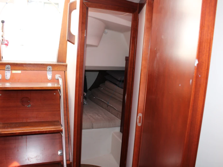 Sailboat for rent Torrevieja at the best price