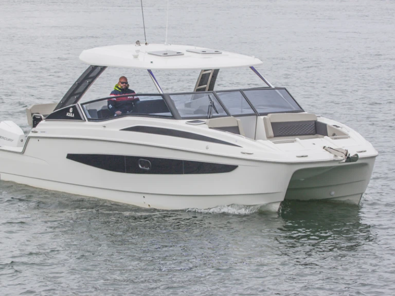 Motorboat rental in Le Marin - Aquila Aquila 32 Sport