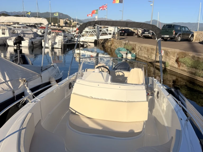 Pacific Craft Pacific Craft 625 Open Trendy charter bareboat or captained in  Ajaccio