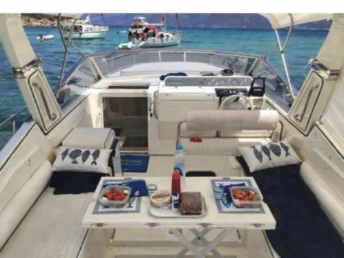Motorboat for rent Saint-Florent at the best price