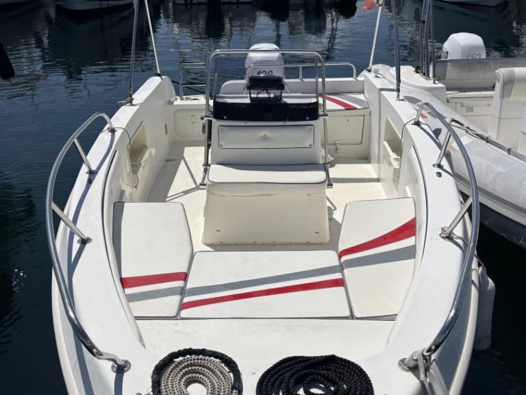 Motorboat rental with or without captain Selva Les Issambres