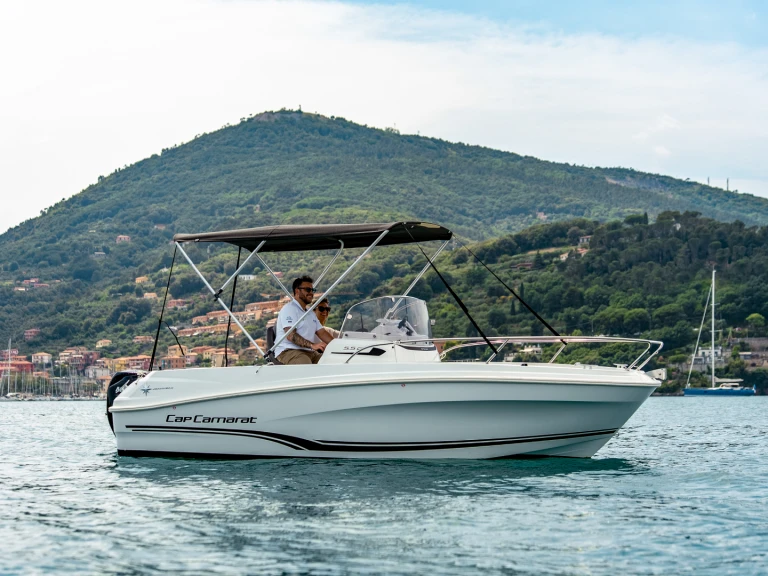 Boat rental Jeanneau Cap Camarat 5.5 CC in La Spezia on Samboat