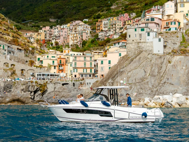 Jeanneau Cap Camarat 9.0 WA in La Spezia on SamBoat