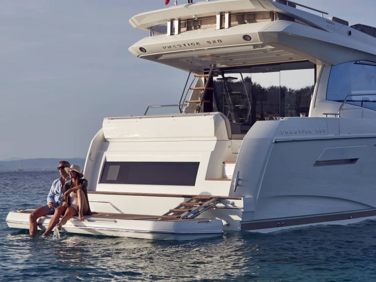 Motorboat for rent Salerno at the best price