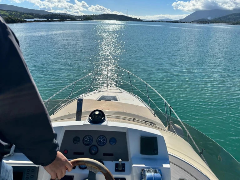 Luxury Yacht rental with or without captain Sealine Pefkohori