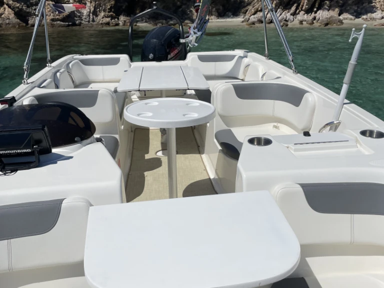 Motorboat for rent Hyères at the best price
