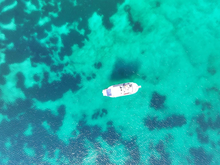 Motorboat rental in Can Picafort - Menorquin MY 120