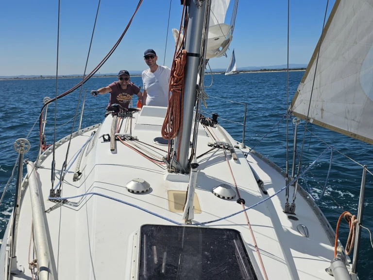 Bénéteau First 30 in Port-Camargue on SamBoat