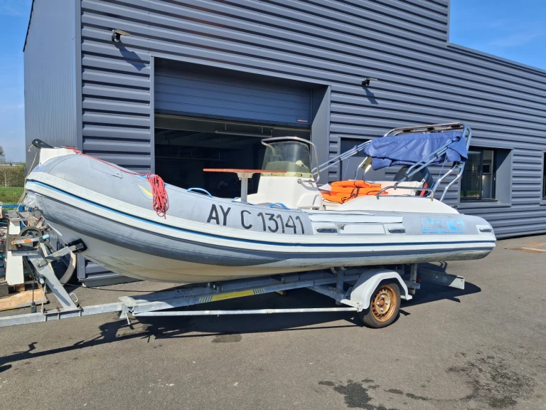 RIB rental in Nantes - Sacs Sacs S 475