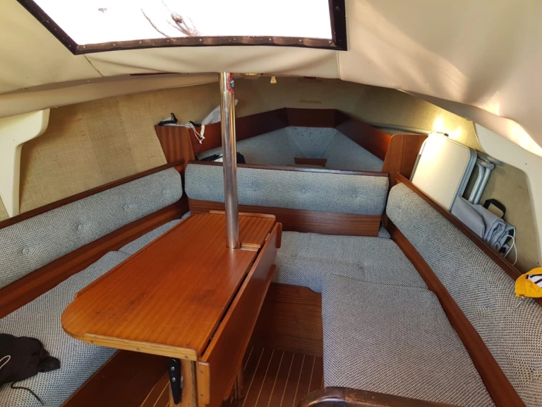 Jeanneau Fantasia 27 charter bareboat or captained in  Brest