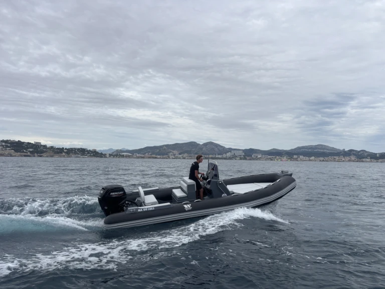 Yacht charter Marseille cheap Tiger Marine 650