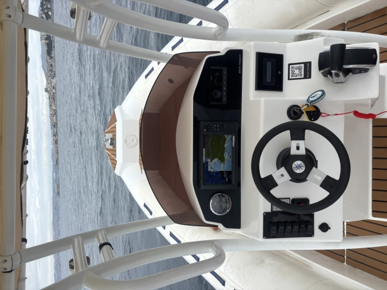 Tiger Marine 850 Open in Marseille on SamBoat