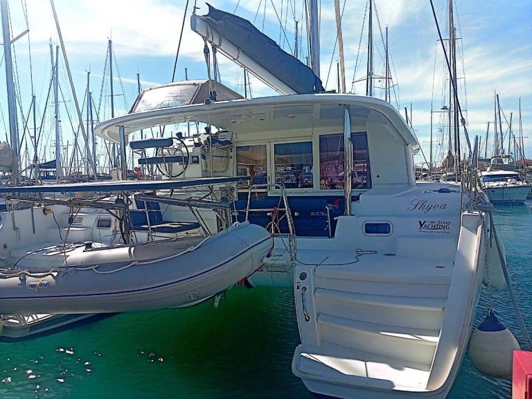 Lagoon Lagoon 400 S2 in Lefkáda on SamBoat