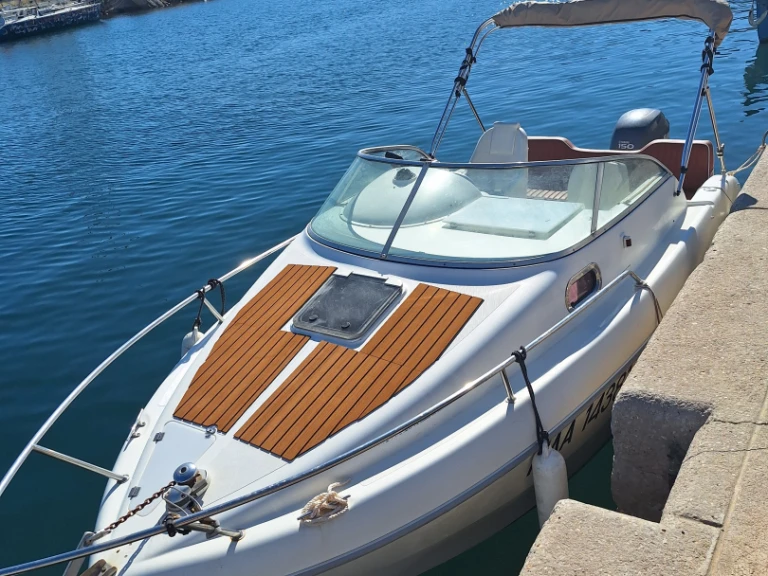 Yacht charter Marseille cheap Oyster 20