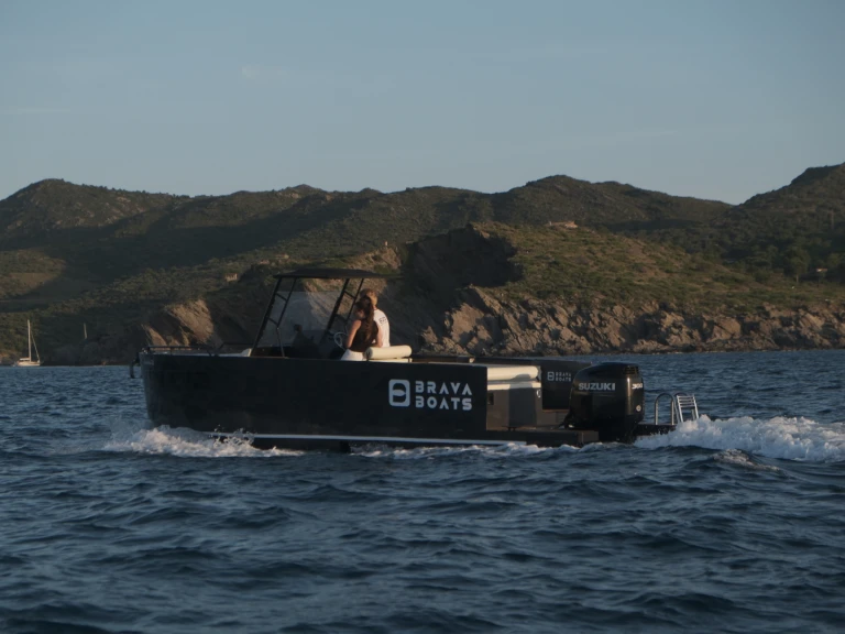BravaBoats BA 75 in Roses on SamBoat