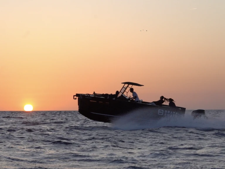 BravaBoats BA 75 in Roses on SamBoat
