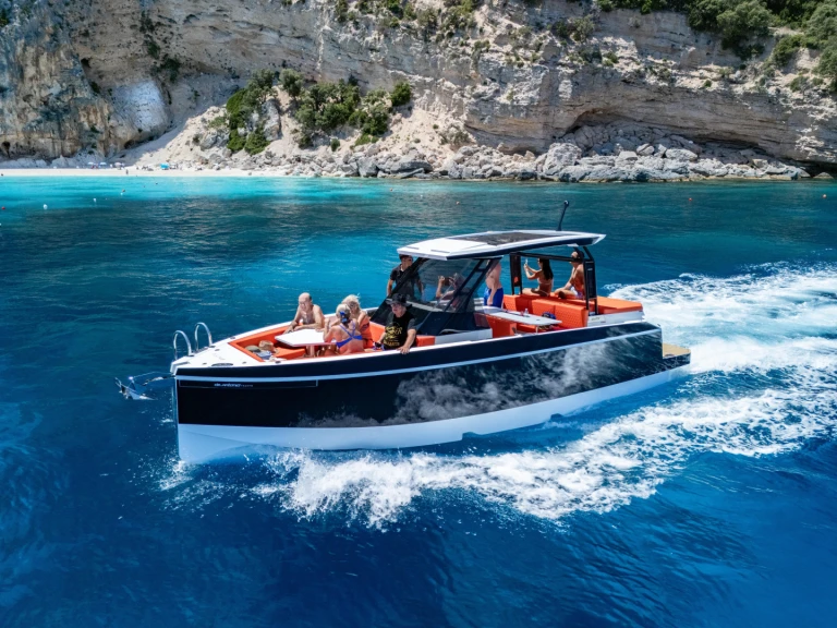 Boat rental De Antonio Yacht D29 De Antonio Yacht D29 in Cala Gonone on Samboat