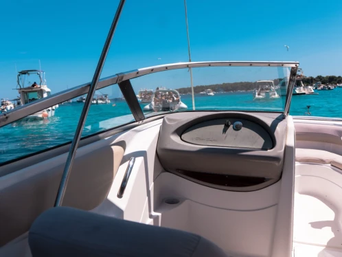 Yacht charter Cannes cheap Fox Team