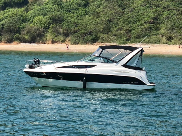 Motorboat rental in Cannes - Bayliner Bayliner 285 Cruiser
