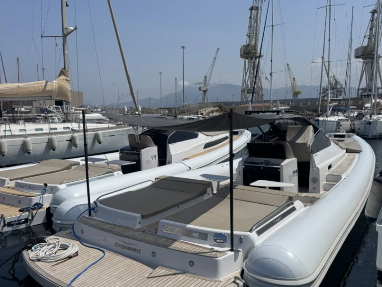 Bareboat Rental RIB Magazzu with a boat licence