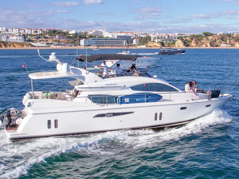 Pearl fly bridge 55 in Vilamoura on SamBoat