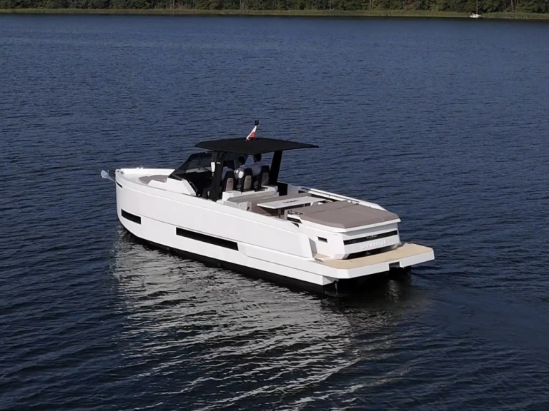 Motorboat for rent Palma de Mallorca at the best price