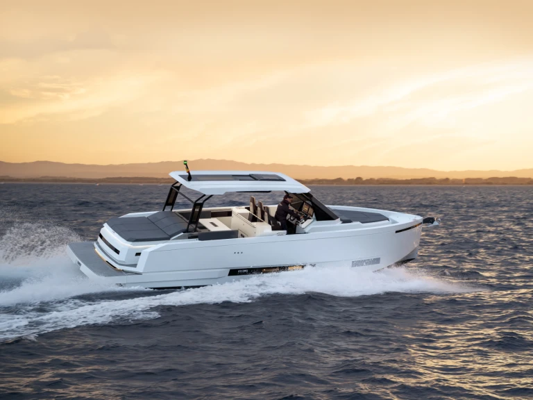 Motorboat for rent Herceg Novi at the best price