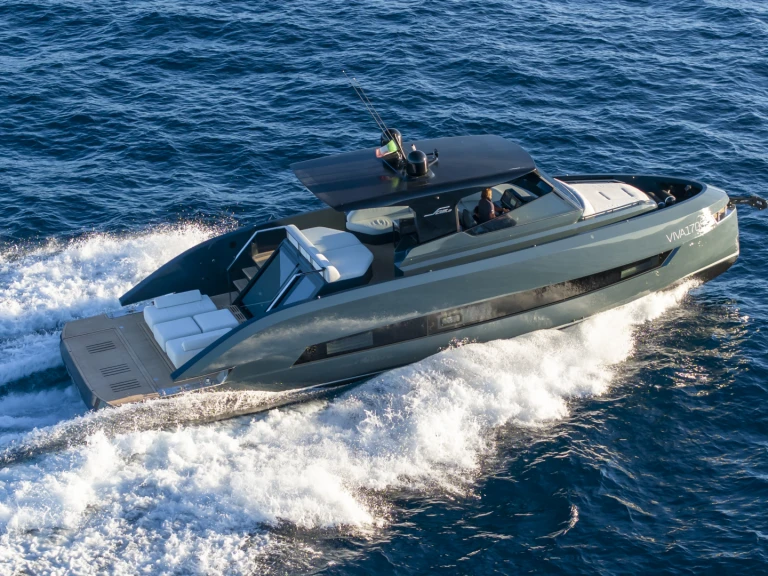Yacht charter Cannigione cheap S05.3