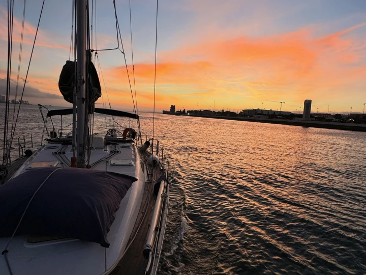 Rent a Jeanneau Sun Odyssey 40.3 Lisbon